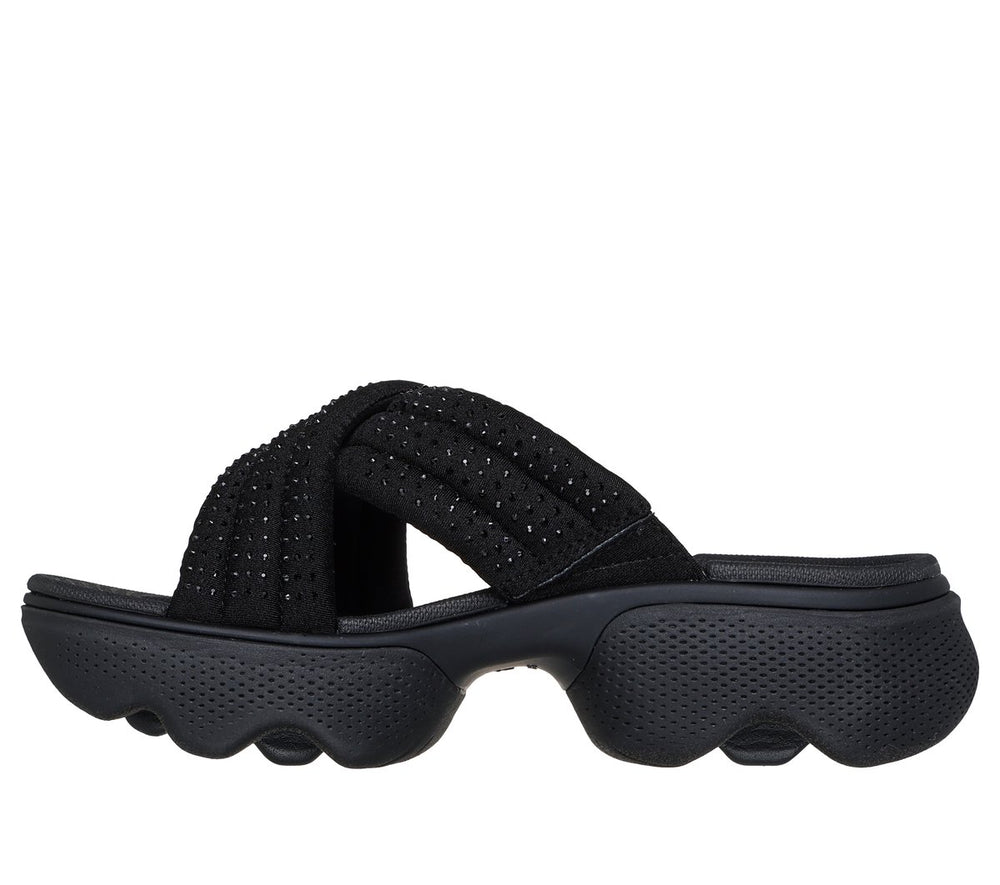 Skechers US | Women Martha Stewart: Massage Fit Edge - Luminous