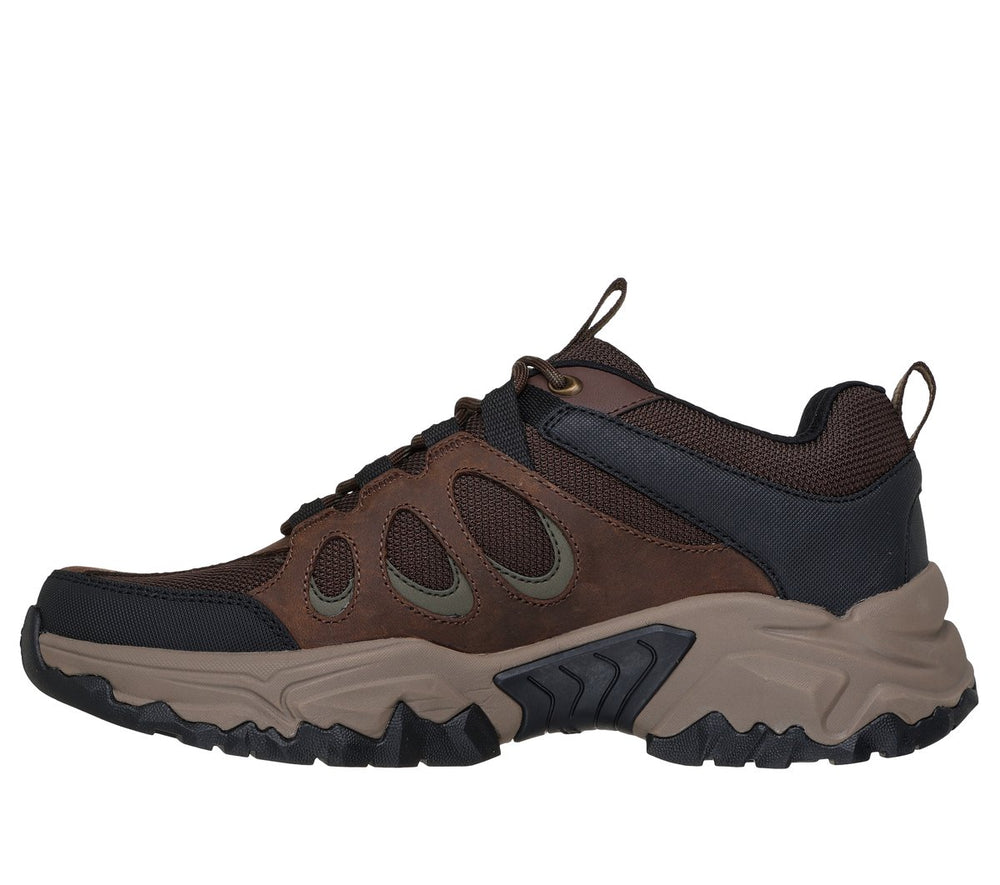 Skechers US | Men Relaxed Fit: Terraform - Selvin